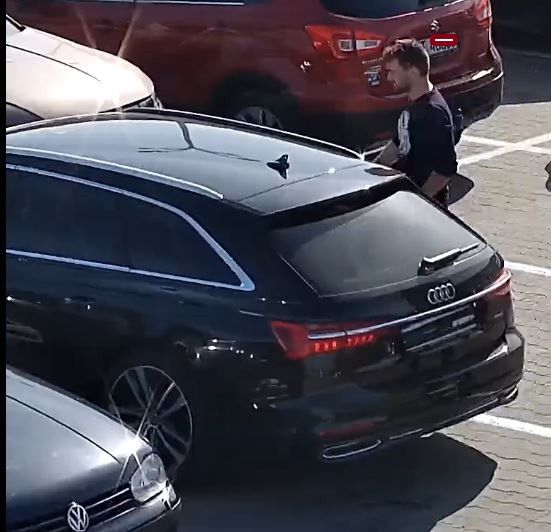zdjęcie: Policja poszukuje sprawcy kradzieży elektronarzędzi w Nowym Targu / fot. KMP w Nowym Targu
