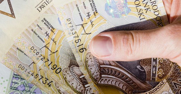 Zatrzymany 27-latek, któremu seniorka przekazała 30 tysięcy złotych