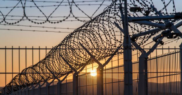 W dwójkę pobili 17-latka