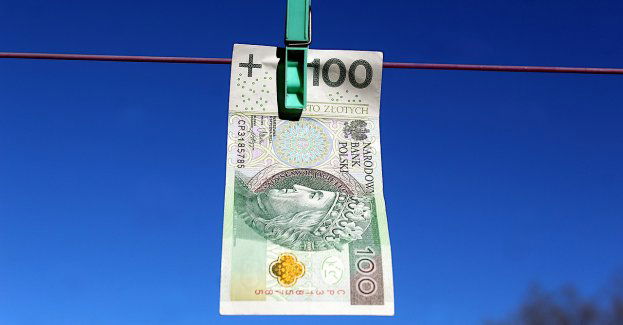 480 mln zł postojowego na kontach przedsiębiorców i ubezpieczonych