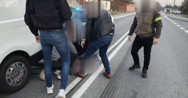 Kryminalni odzyskali ukradzionego fiata, a 36-latek usłyszał zarzut paserstwa