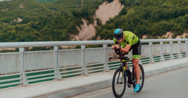 Z Malagi przez Tatry do Radzymina na rowerze - wolontariusz wspiera osoby z niepełnosprawnościami