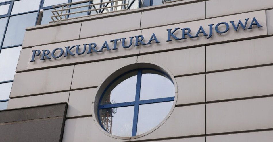 zdjęcie: PK: sprawa puszek z materiałem wybuchowym wątkiem śledztwa ws. przesyłek mogących ulec zapłonowi w samolotach / Warszawa, 07.03.2025. Siedziba Prokuratury Krajowej w Warszawie, 7 bm. Poseł PiS Dariusz Matecki został rano zatrzymany przez funkcjonariuszy ABW. Po zakończeniu przez nich czynności poseł ma zostać przewieziony do PK, gdzie usłyszy zarzuty popełnienia sześciu przestępstw i zostanie przesłuchany w charakterze podejrzanego. (amb) PAP/Albert Zawada