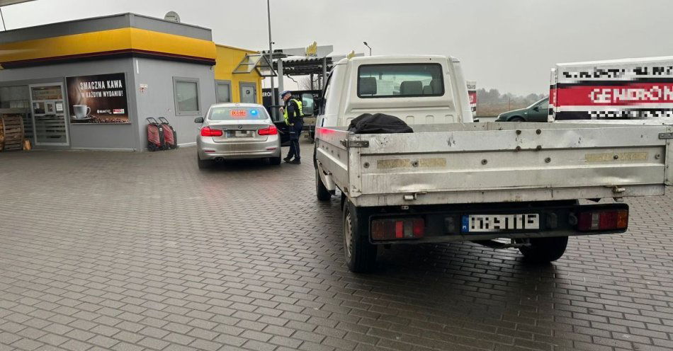 zdjęcie: Dwóch kierowców złamało zakaz. Szybkie wyroki i surowe kary / fot. KMP w Grudziądzu