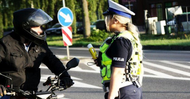 Wieczorna akcja policji - kontrole trzeźwości w Kostrzynie nad Odrą