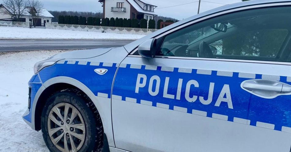 zdjęcie: Kierowca w wieku 72 lat zatrzymany za jazdę mimo zakazu / fot. KPP Zambrów