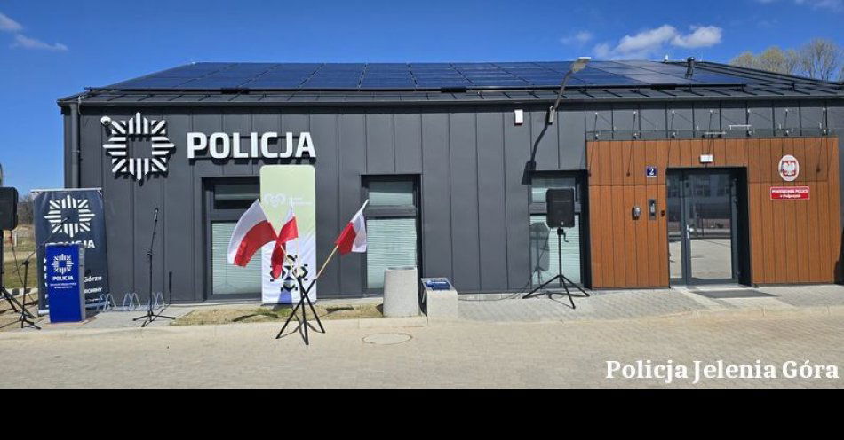 zdjęcie: Nowe posterunki policji w Janowicach Wielkich i Podgórzynie / fot. KMP w Jeleniej Górze