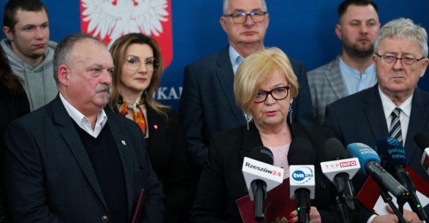Podpisano porozumienie między ministrem rolnictwa i rolnikami „Podkarpackiej oszukanej wsi”