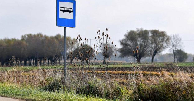 Rząd przyjął projekt zwiększający roczną pulę dofinansowania linii autobusowych do 1 mld zł