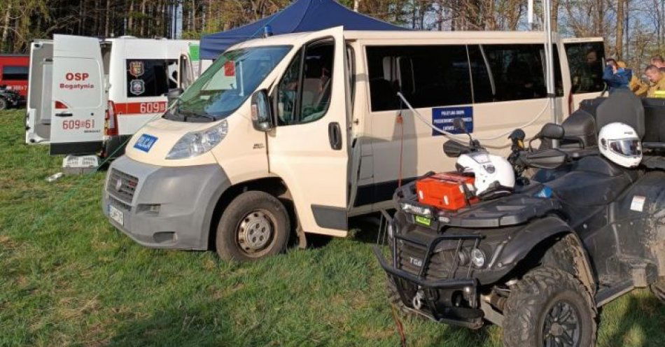 zdjęcie: Powiatowe ćwiczenia poszukiwawczo ratownicze ZAGINIONY TURYSTA 2024 / fot. KPP w Lwówku Śląskim