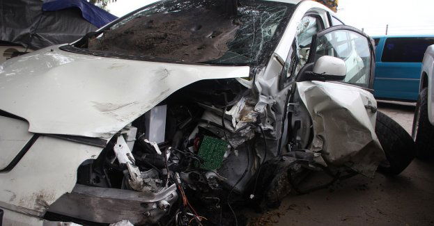 Po śmiertelnym wypadku w Szczercowie zablokowana dk 74