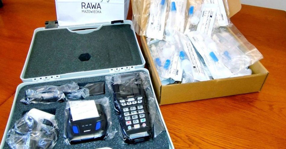 zdjęcie: Nowy narkotest dla policji w Rawie Mazowieckiej / fot. KPP w Rawie Mazowieckiej