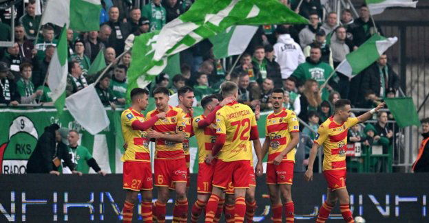 Ekstraklasa piłkarska - Jagiellonia ucieka wiceliderowi Śląskowi