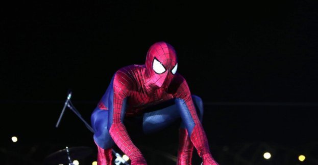 Włamywacz udawał Spider-Mana. Grozi mu do 10 lat więzienia
