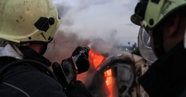 W Świebodzicach spłonął hangar z samolotami