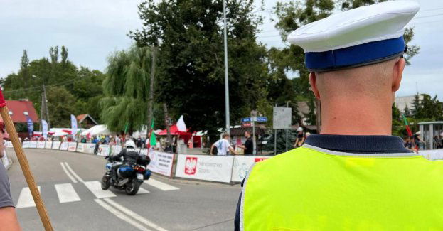 Policjanci zabezpieczyli wyścig Kolarski