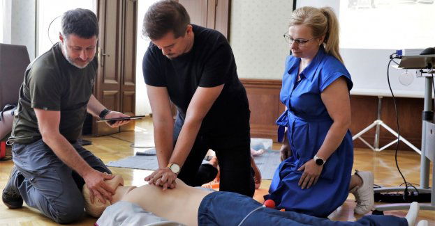 Katowiccy urzędnicy szkolą się z udzielania pierwszej pomocy