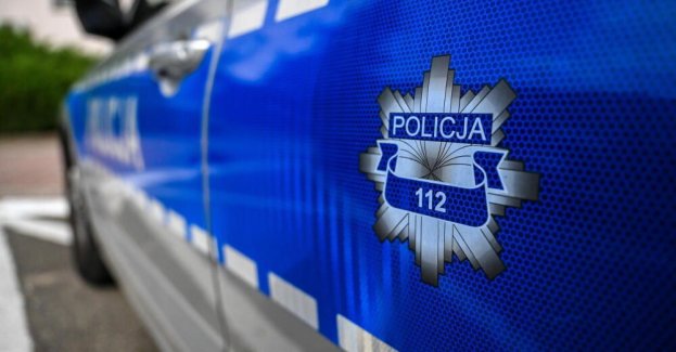 Czterech policjantów oskarżonych wz. z uliczną interwencją; zatrzymany zmarł