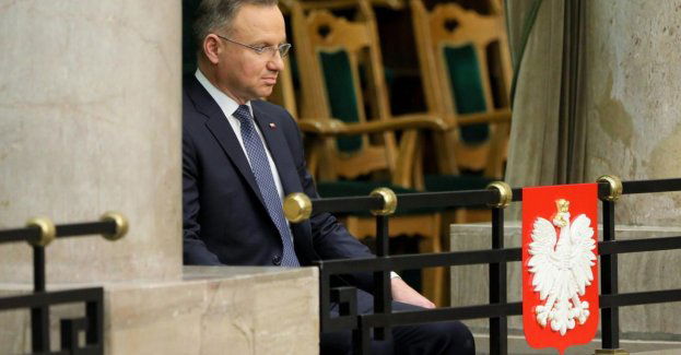Prezydent przyjął dymisję rządu Morawieckiego; do czasu powołania nowego rządu powierzył mu dalsze sprawowanie obowiązków