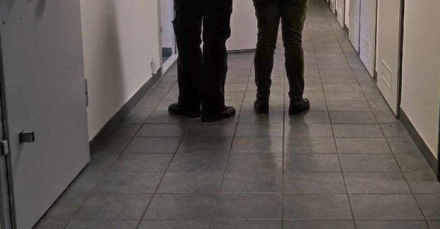 Pracownik ugodzony nożem w zakładzie produkcyjnym w Jarocinie