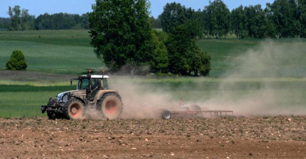Szacowanie start suszowych - na podstawie aplikacji "zgłoś szkodę rolniczą"