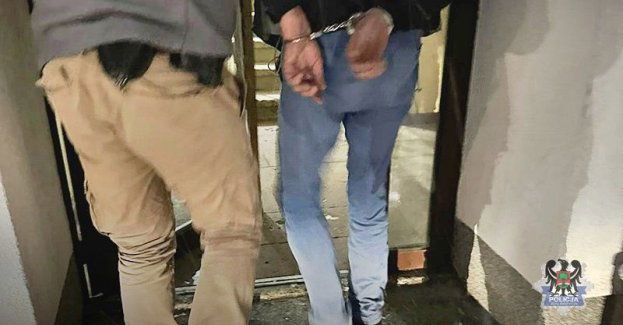 Wczoraj dwóch poszukiwanych trafiło w ręce policjantów. Obaj zostali już przewiezieni do aresztu śledczego