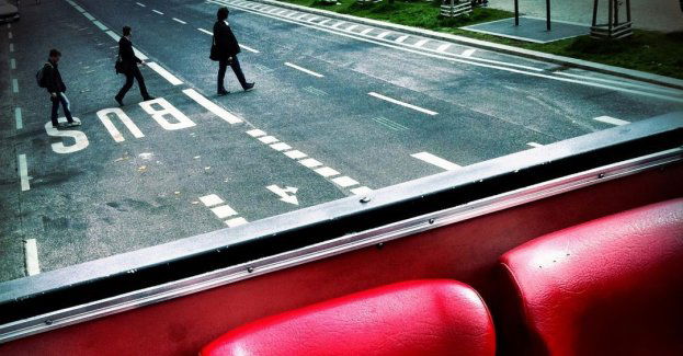 Wodociągowcy usunęli awarię na Białołęce, autobusy wróciły na podstawowe trasy