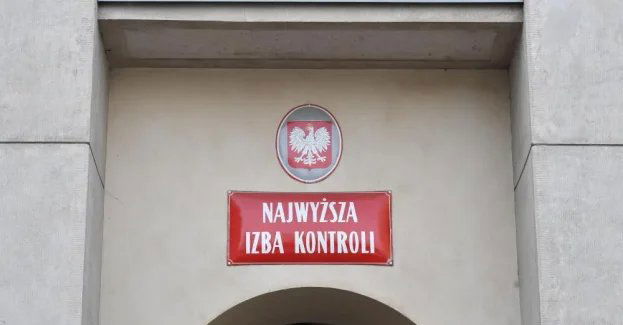 Raport NIK: IPN nie wyegzekwował należnych opłat od Karola Nawrockiego za użytkowanie pokoju gościnnego
