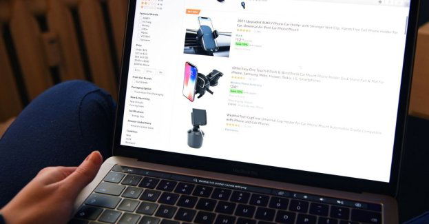 Większość Polaków sprawdza informacje o sklepie przed dokonaniem płatności
