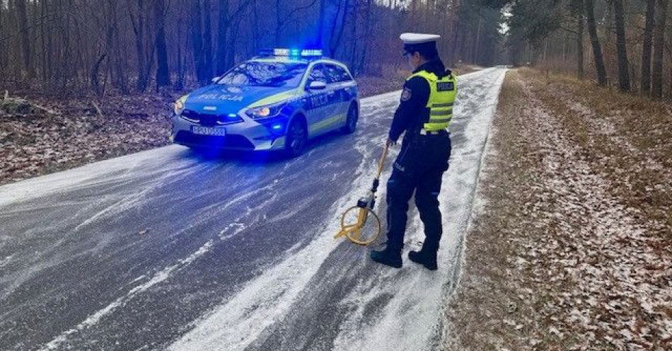zdjęcie: Świąteczne podsumowanie policji: 106 zdarzeń i zatrzymania / fot. KPP Czarnków Interwencje, zatrzymania i zdarzenia drogowe – świąteczne podsumowanie
