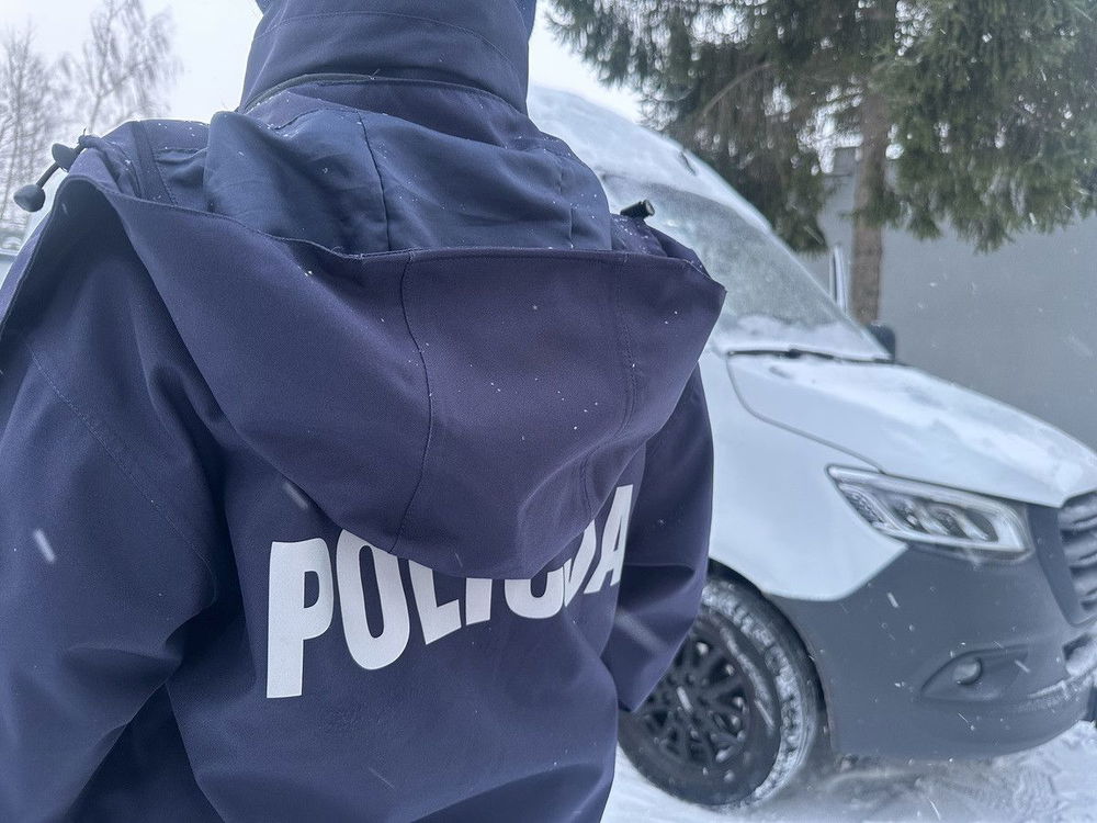 zdjęcie: Sejny: policja zabezpieczyła Mercedesa zgłoszonego w SIS / fot. KPP Sejny