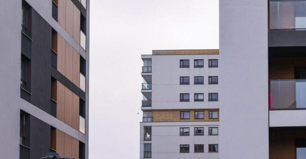 Podaż nowych mieszkań spada, ale oferta rynkowa rośnie