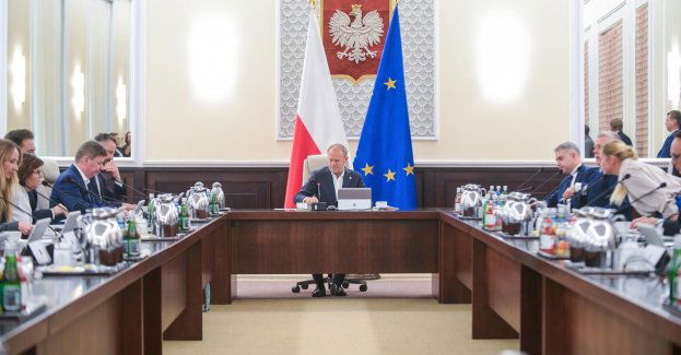 Powodzianie mogą od poniedziałku składać wnioski o pomoc finansową
