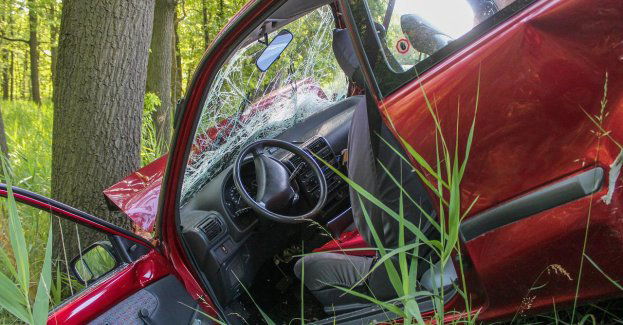 Wypadek BMW. Poszkodowana piątka młodych ludzi