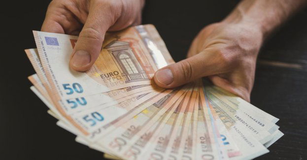 38-latek wprowadzał do obiegu fałszywe euro