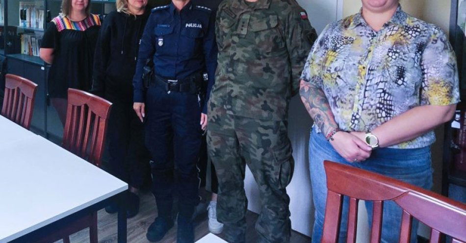 zdjęcie: Jak zostać policjantem? Spotkanie rekrutacyjne w Żarach / fot. KPP Żary