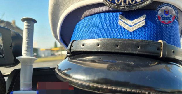 Okazał policjantom dowód osobisty – był pokryty białym proszkiem