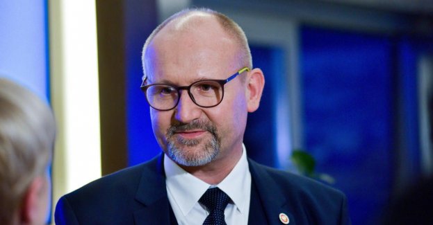 Trybunał Konstytucyjny nakazał powstrzymanie działań uniemożliwiających wykonywanie uprawnień przez D. Barskiego