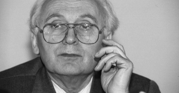 Zmarł były senator i adwolat Walerian Piotrowski