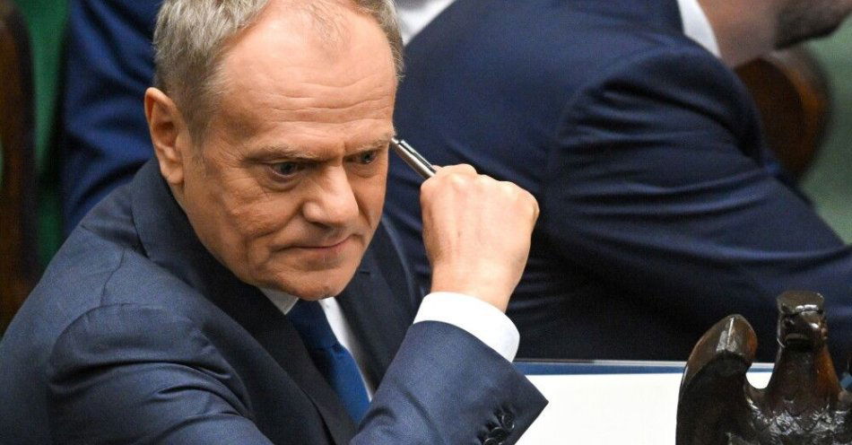 zdjęcie: Tusk: jeżeli trzeba będzie rządzić bez nowych ustaw, to będzie trudniej, ale wezmę to na klatę / Warszawa, 13.03.2026. Premier Donald Tusk na sali obrad Sejmu, 13 bm. Posłowie w ostatnim dniu posiedzenia mają m.in. dokonać wyboru sędziów Trybunału Konstytucyjnego. Sejm ma też rozpatrzeć wniosek Rady Ministrów o wyrażenie zgody na przedłużenie czasowego ograniczenia prawa do złożenia wniosku o udzielenie ochrony międzynarodowej na granicy państwowej z Republiką Białorusi. (sko) PAP/Radek Pietruszka