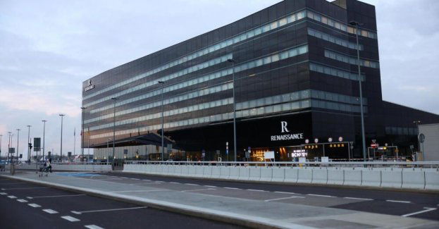 Zakończyła się ewakuacja części terminala na Lotnisku Chopina
