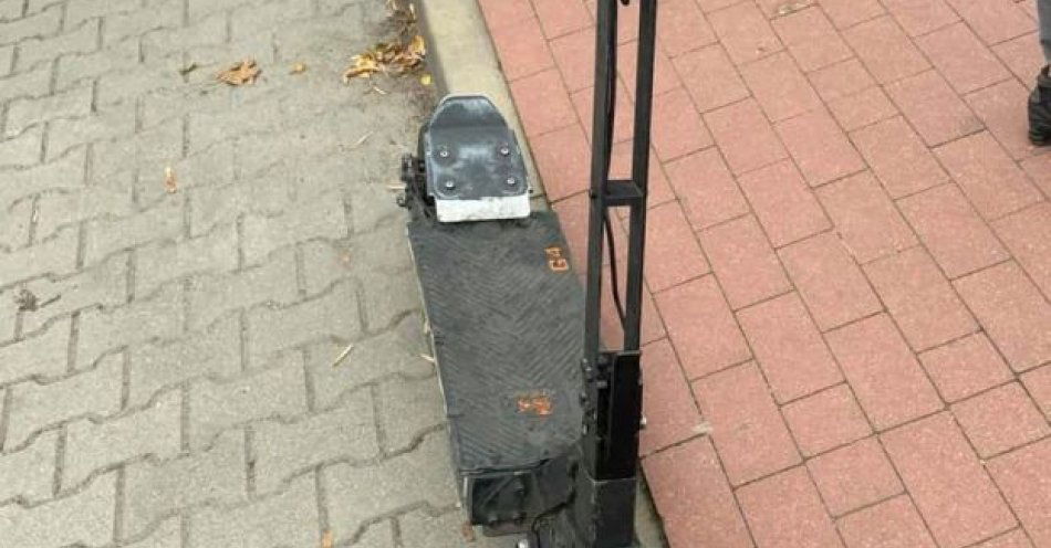 zdjęcie: Nietrzeźwy 22 latek ukradł hulajnogę i miał amfetaminę / fot. KMP Łomża