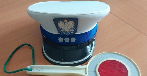 Chcąc uniknąć mandatu, próbował wręczyć łapówkę policjantom z jaworskiej drogówki