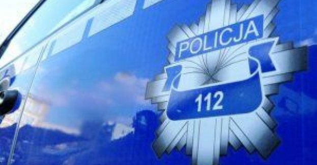 Kierowca bez uprawnień uszkodził ogrodzenie