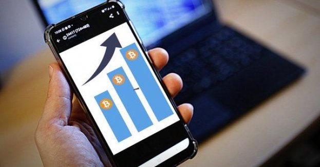 Chciał zainwestować w farmy wiatrowe, stracił kilka tysięcy złotych