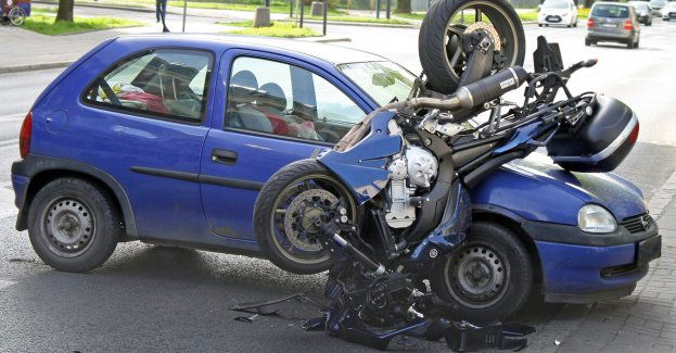 Motocyklista zginął w wypadku w Wieluniu