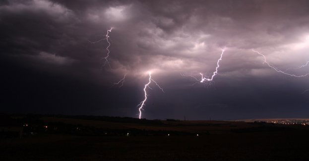 IMGW wydał ostrzeżenie przed burzami w regionie
