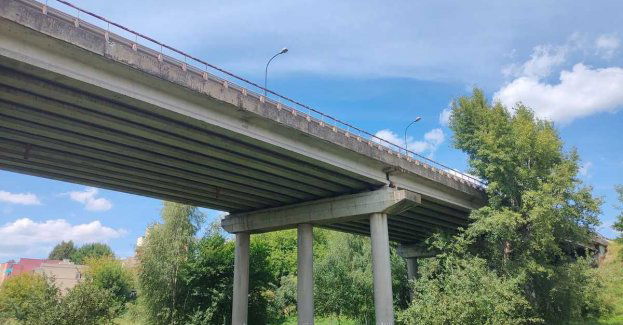 Policjanci uratowali 49-latkę