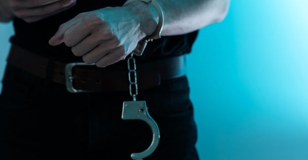 Był przekonany, że bierze udział w policyjnej akcji antykorupcyjnej - wypłacił oszustom ponad 100 tysięcy złotych