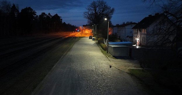 Nowe oświetlenie w Swarożynie dzięki inicjatywie policjantów z Tczewa